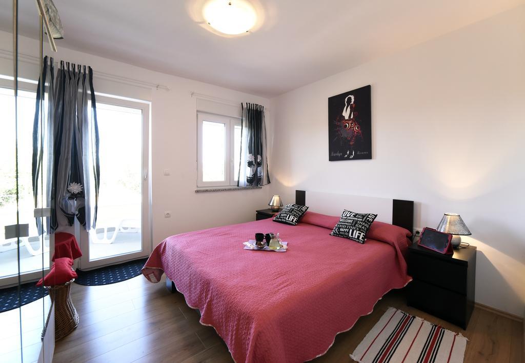 Apartments Rudy Jadranovo Bagian luar foto